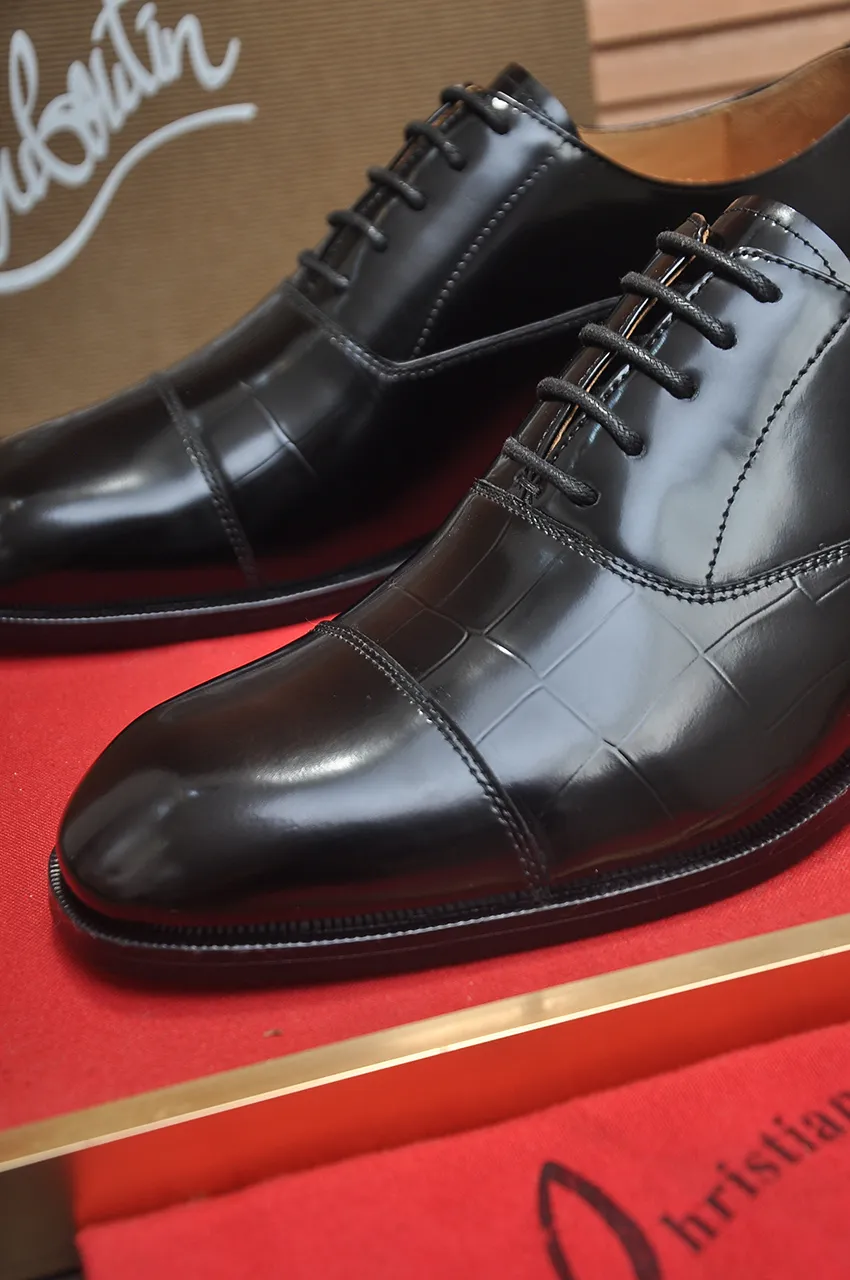 Men's shoes 💰620💶 [Chrstian Loubotin] Red-soled shoes 💋Original mold opening, the highest version on the market, purely handmade ➕Imported cowhide uppers, first-layer water-dyed cowhide lining! Original EU high-gloss outsole. 38 to 45 (45 customized)